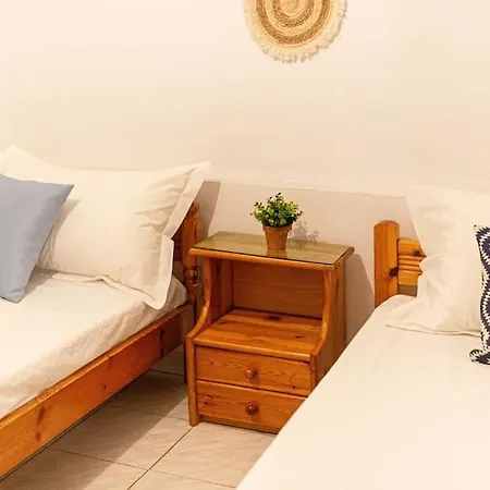 Blue Maraci 4 - Beach Access, Simple Room Himare Exterior photo