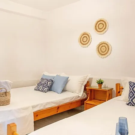 Blue Maraci 4 - Beach Access, Simple Room Himare Exterior photo